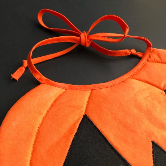 Handmade 100% Cotton Halloween Pumpkin Bib for Kids - Picture 4 of 7